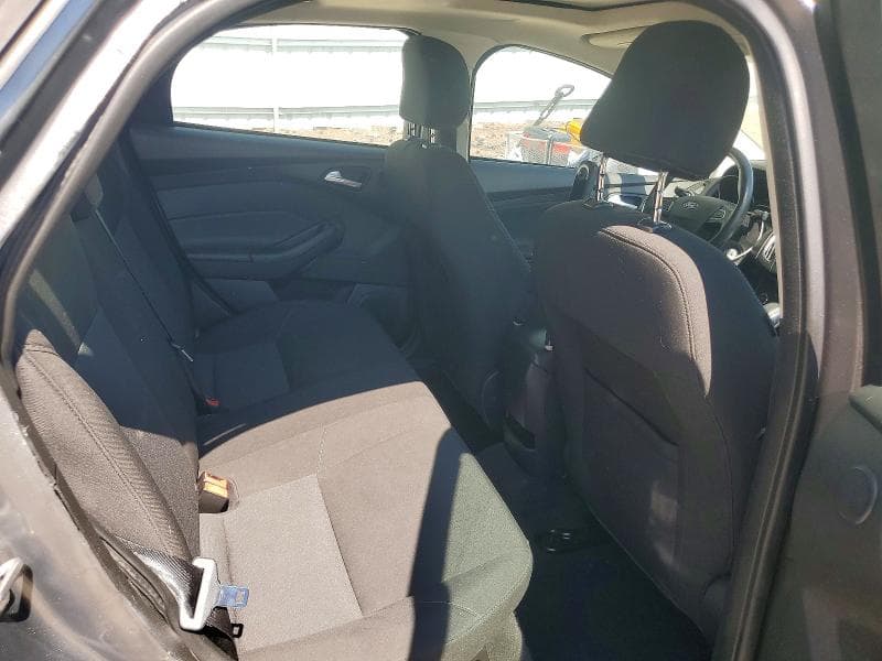 2017 FORD FOCUS SEL 10
