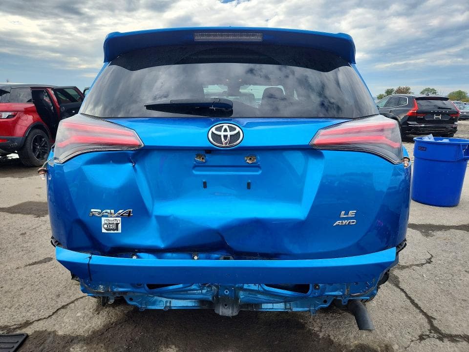 2018 TOYOTA RAV4 LE 6