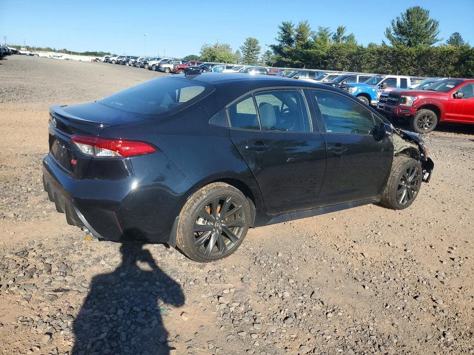 2026 TOYOTA COROLLA SE 3