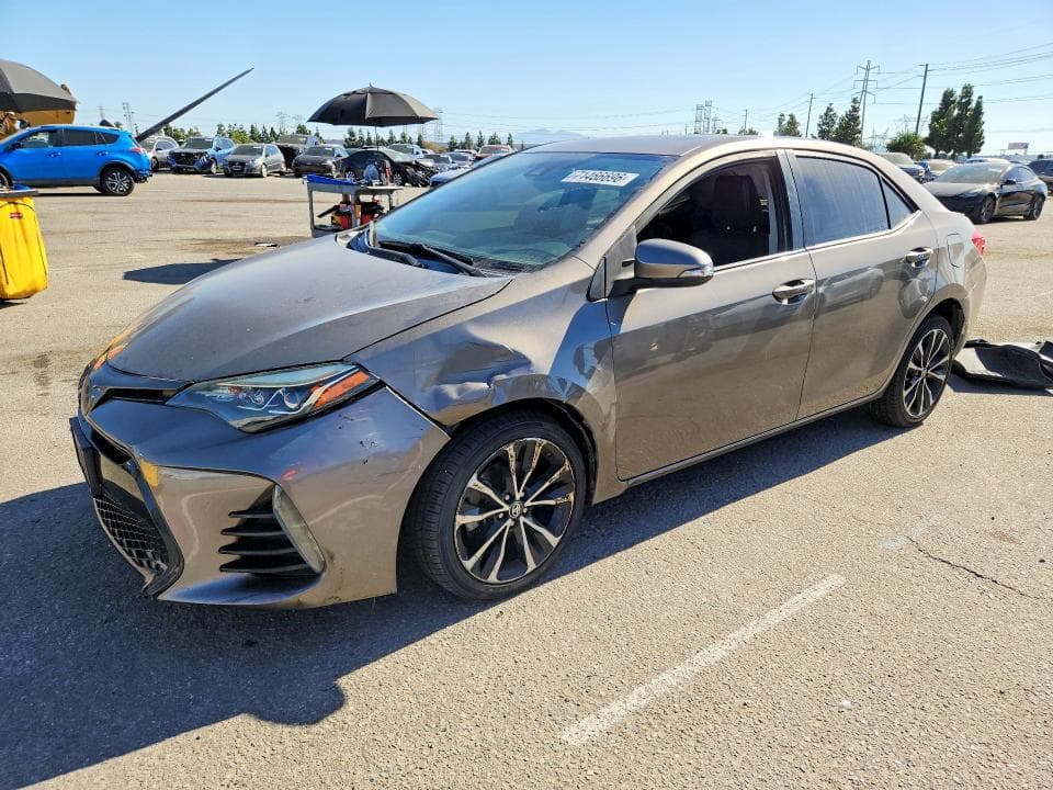 2018 TOYOTA COROLLA SE