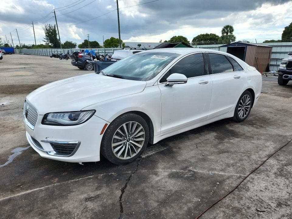 2017 LINCOLN MKZ