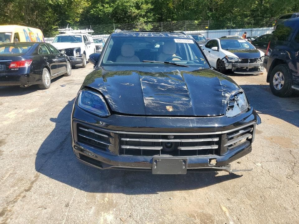 2026 PORSCHE CAYENNE SE HYBRID 5
