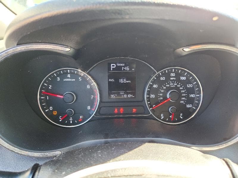 2017 KIA FORTE LX 9