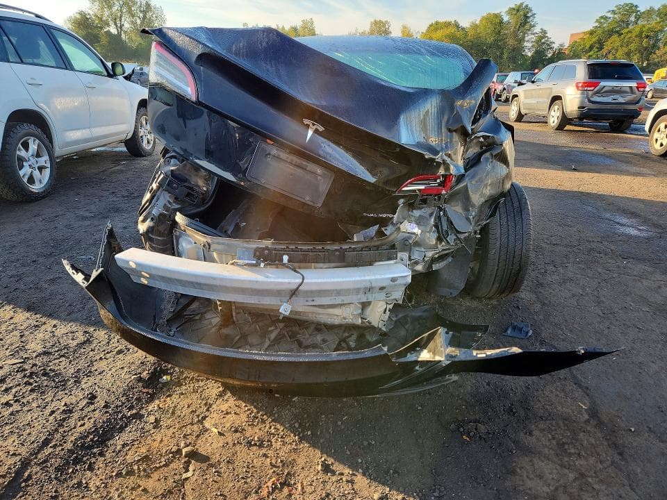 2020 TESLA MODEL 3 6