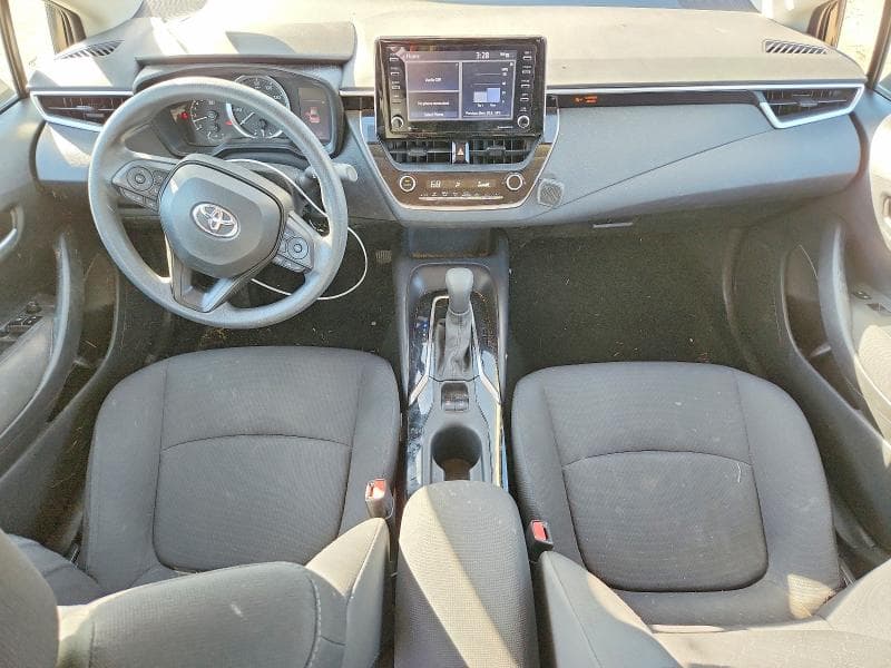 2021 TOYOTA COROLLA LE 8