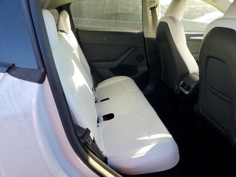 2024 TESLA MODEL Y 11