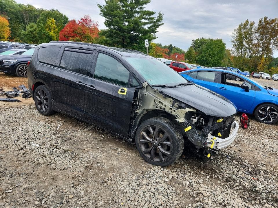 2018 CHRYSLER PACIFICA TOURING PLUS 4