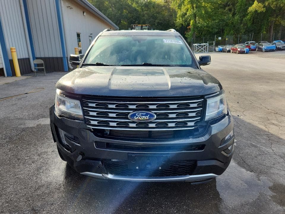 2017 FORD EXPLORER XLT 5