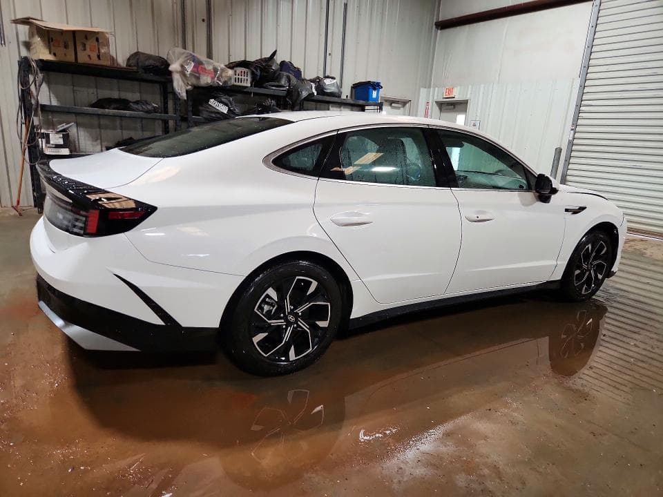 2025 HYUNDAI SONATA SEL 3