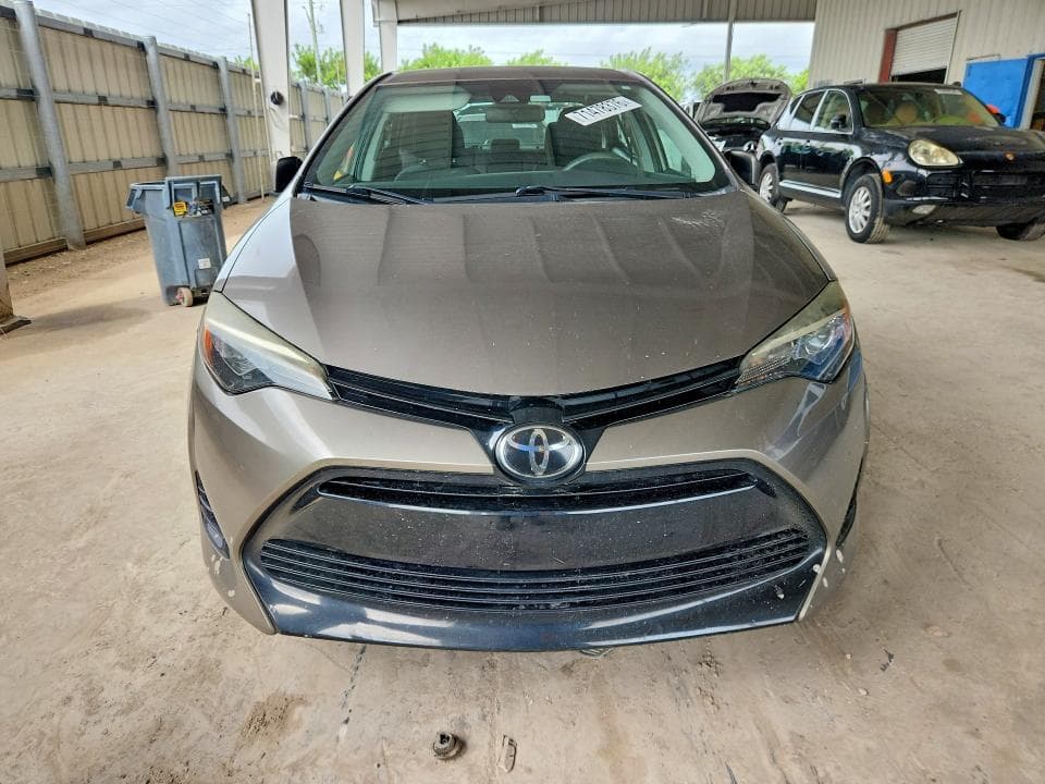 2017 TOYOTA COROLLA LE 5