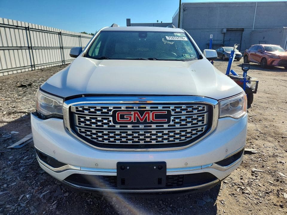 2017 GMC ACADIA DENALI 5