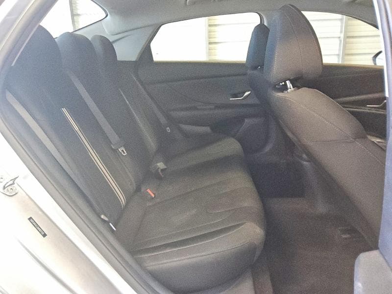 2021 HYUNDAI ELANTRA SEL 10