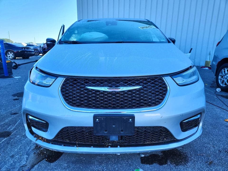 2026 CHRYSLER PACIFICA LIMITED 5