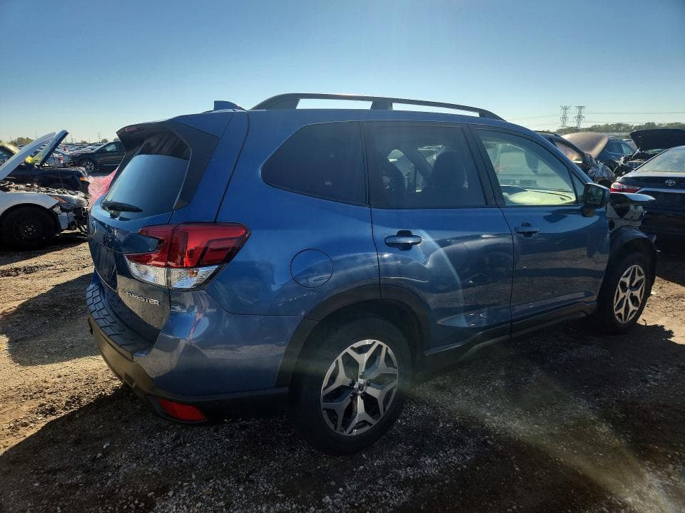 2019 SUBARU FORESTER PREMIUM 3