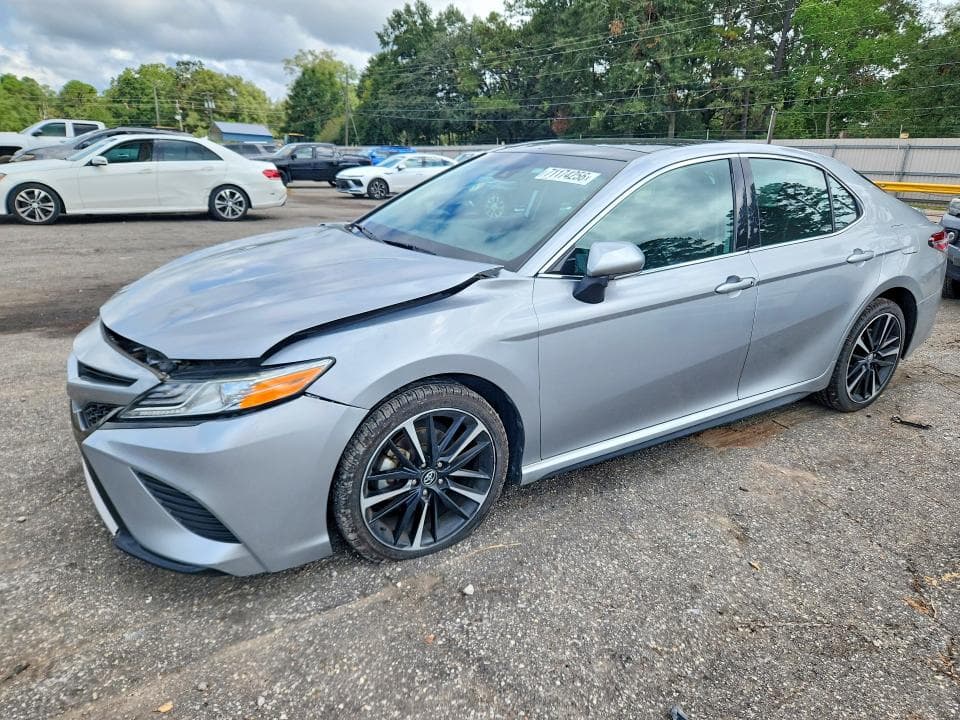 2020 TOYOTA CAMRY XSE