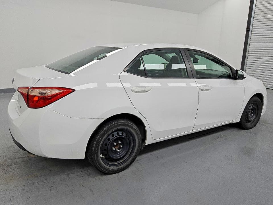 2018 TOYOTA COROLLA LE 3