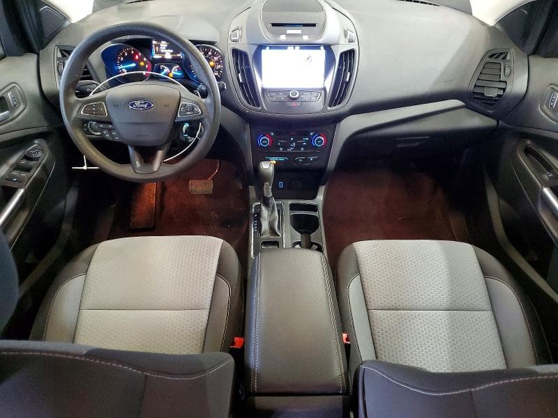 2017 FORD ESCAPE SE 8