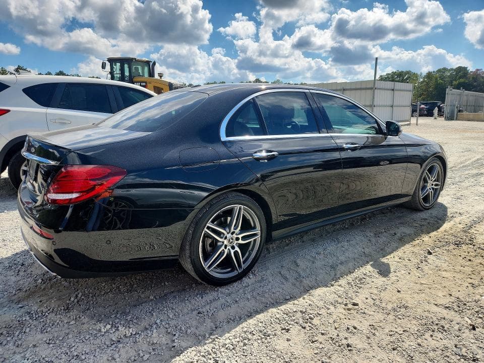 2018 MERCEDES-BENZ E 300 3