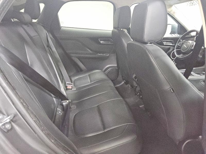 2020 JAGUAR F-PACE PREMIUM 11