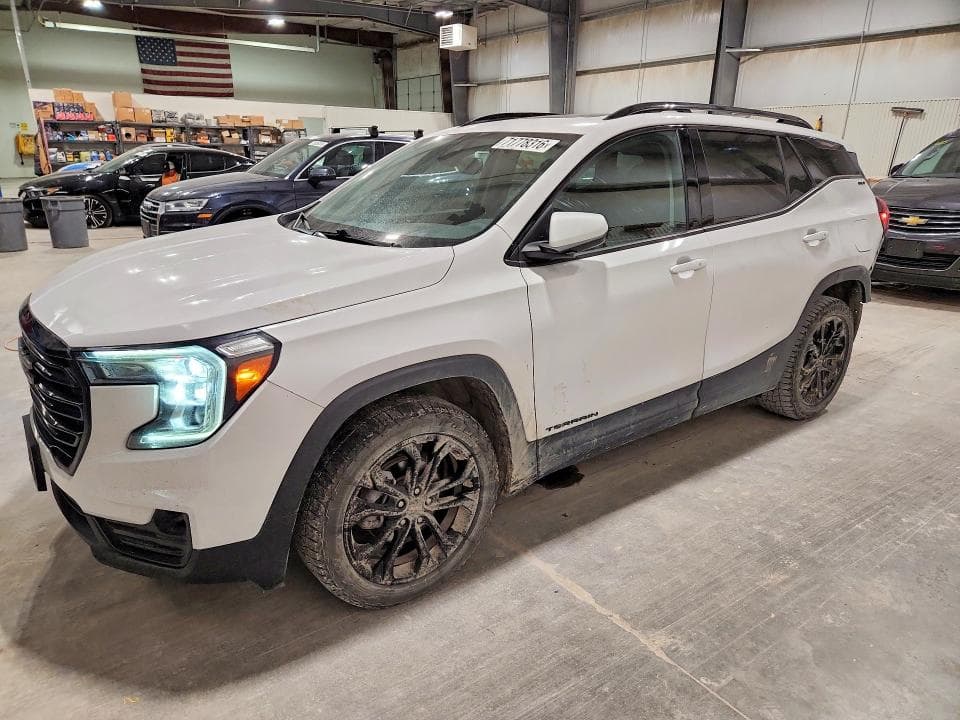 2022 GMC TERRAIN SLT - 1
