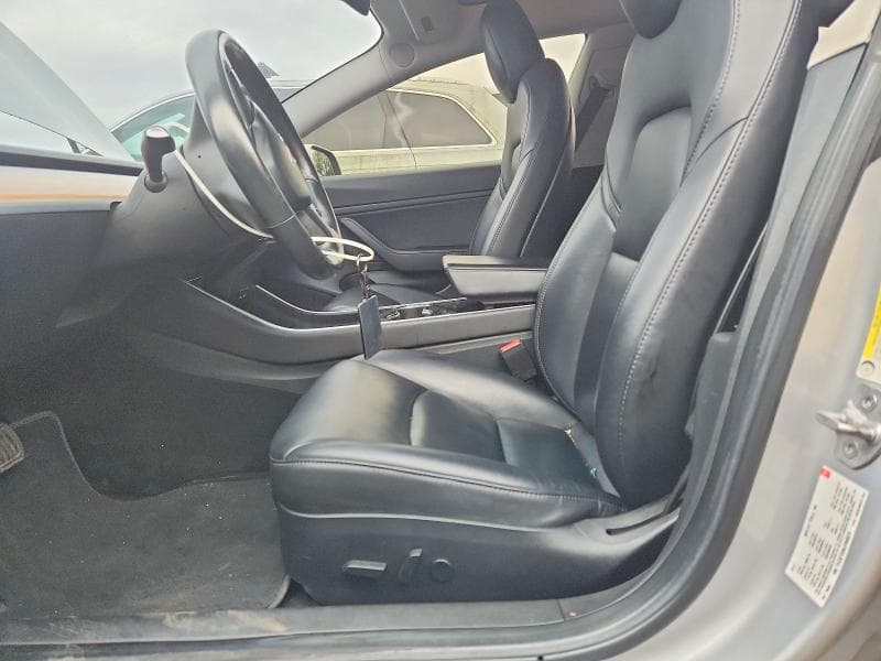 2018 TESLA MODEL 3 7