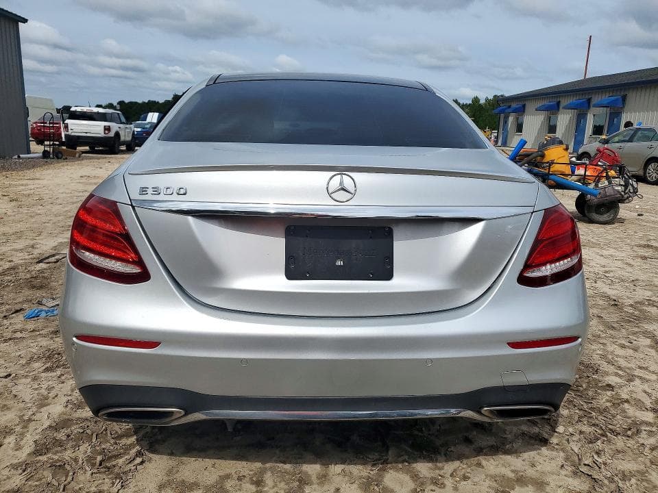 2017 MERCEDES-BENZ E 300 6