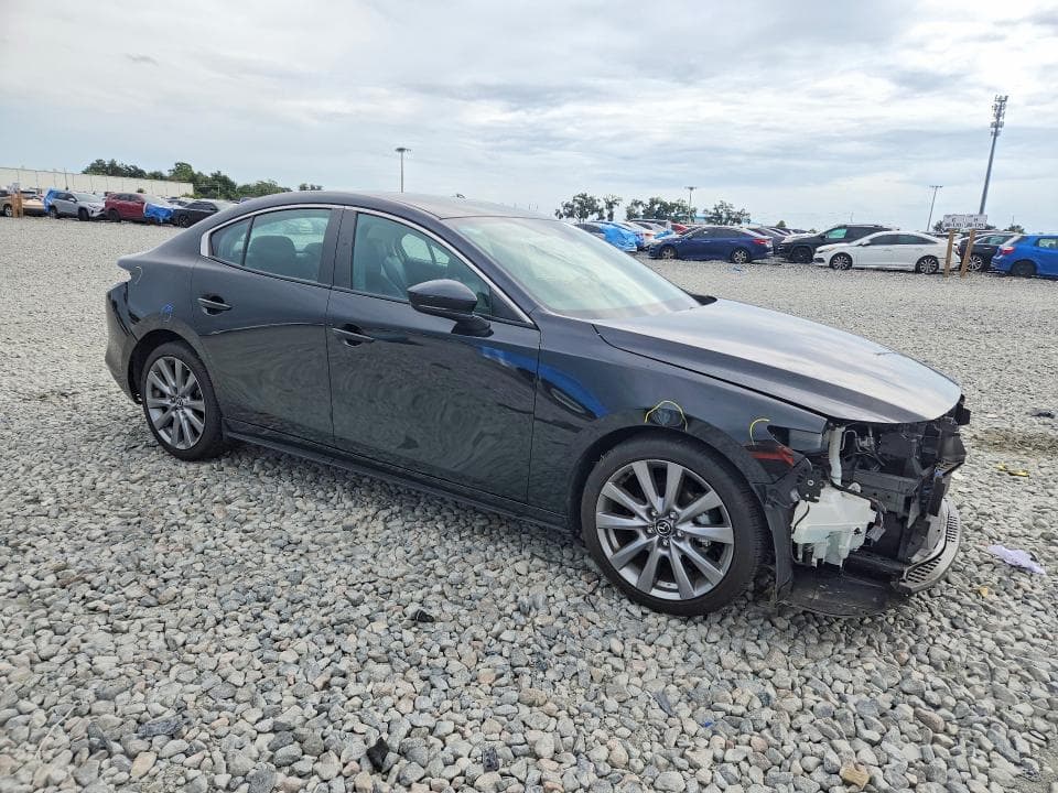 2022 MAZDA 3 SELECT 4