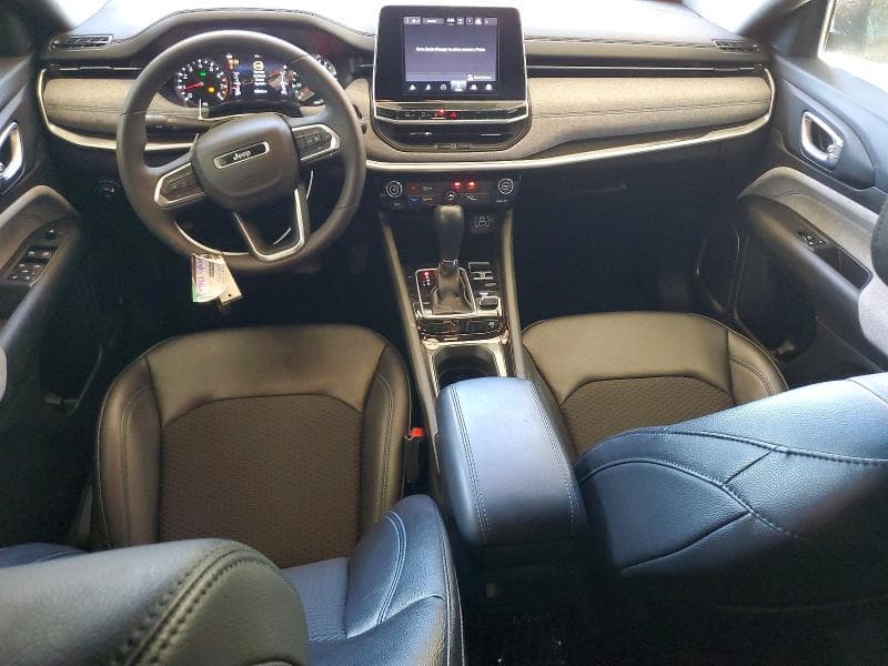 2025 JEEP COMPASS LATITUDE 8