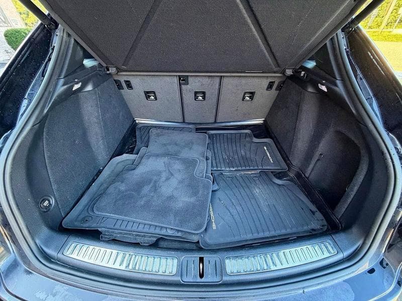 2021 PORSCHE MACAN 12