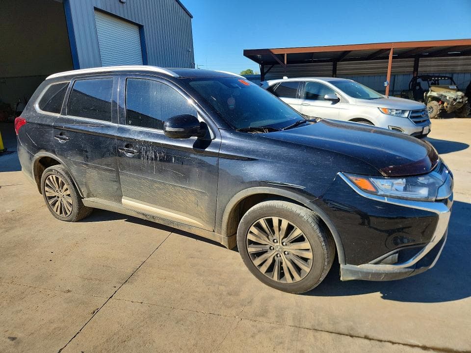 2020 MITSUBISHI OUTLANDER SE 4