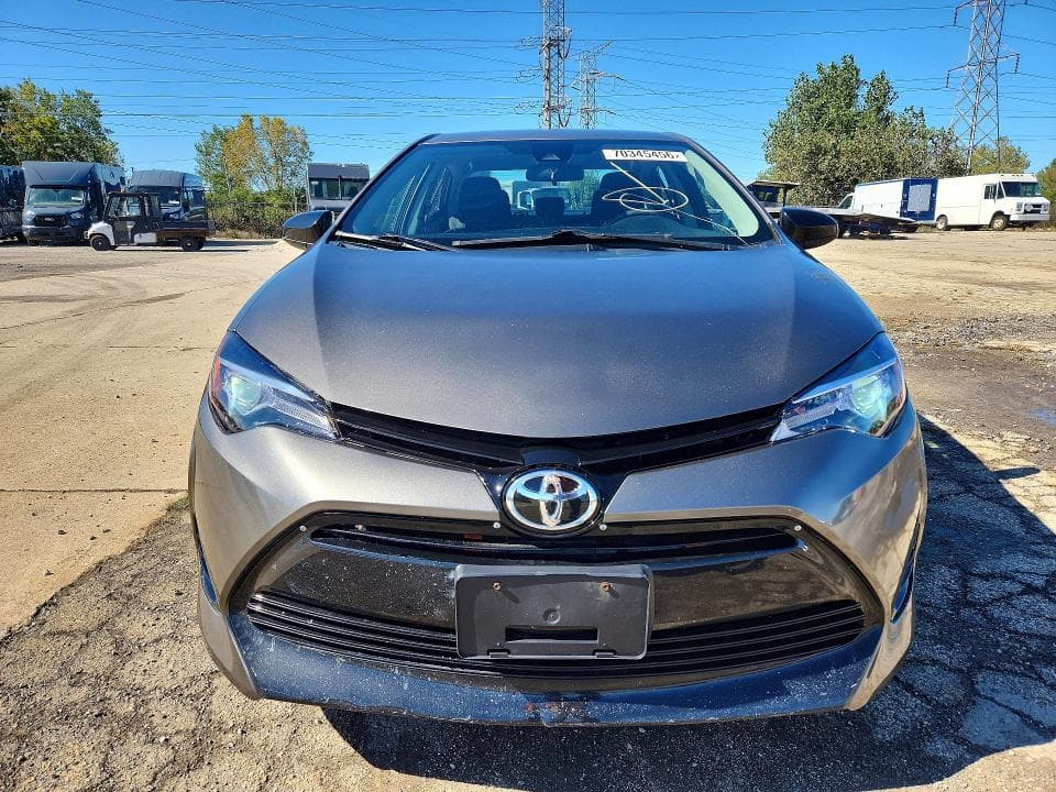 2018 TOYOTA COROLLA LE 5