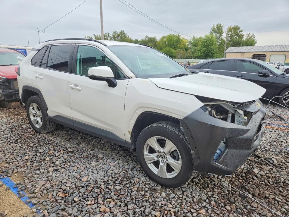 2020 TOYOTA RAV4 XLE 4