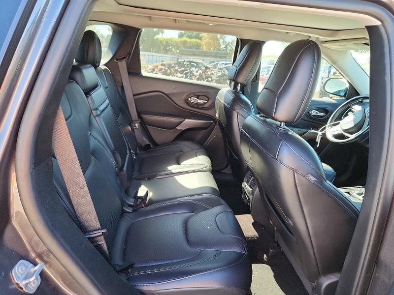 2019 JEEP CHEROKEE LIMITED 11