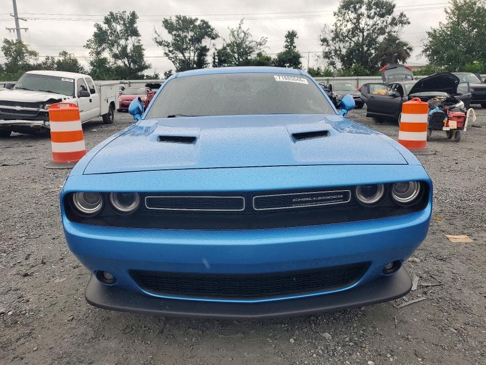2018 DODGE CHALLENGER SXT 5