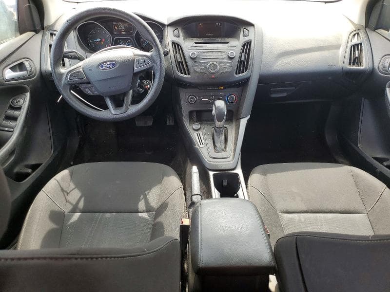 2017 FORD FOCUS SE 8