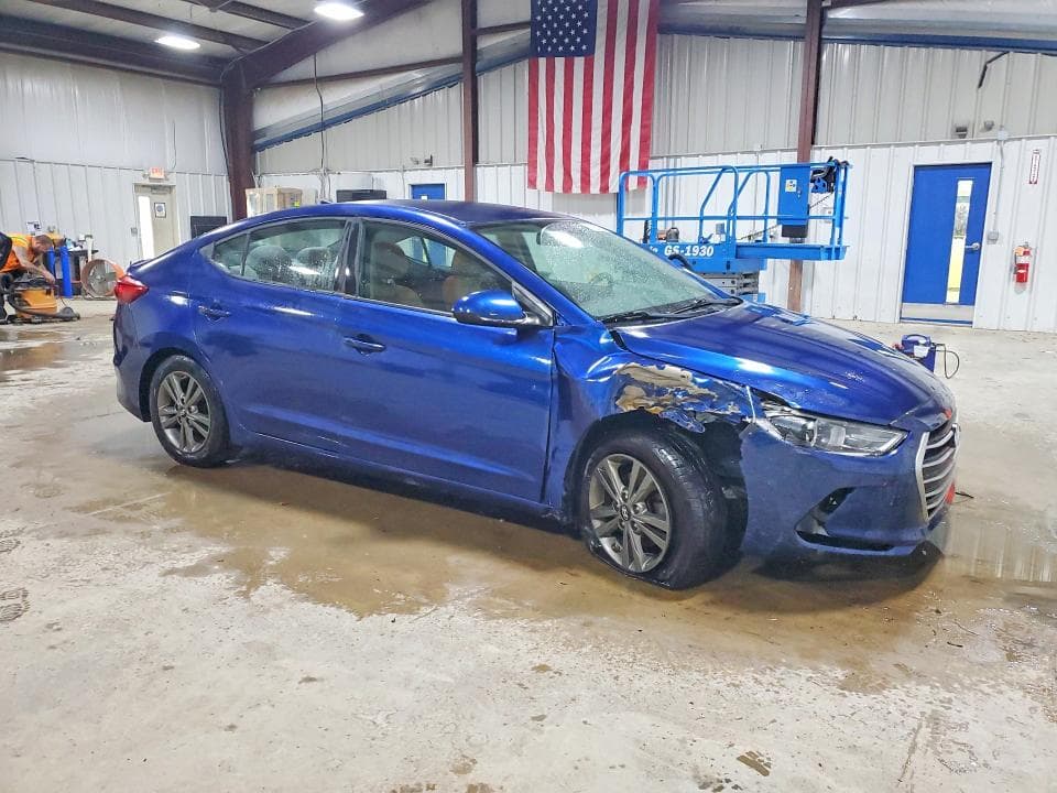 2017 HYUNDAI ELANTRA SE 4