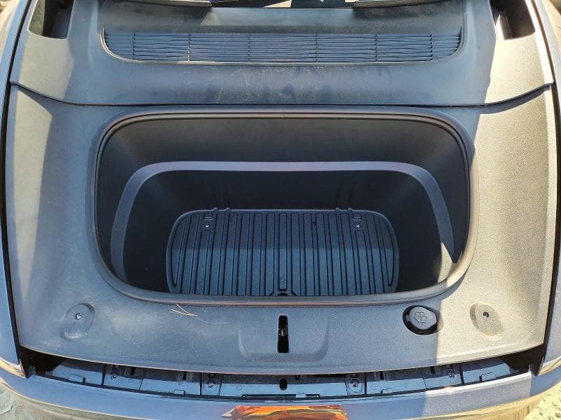 2026 TESLA MODEL Y 11