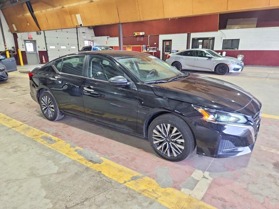 2025 NISSAN ALTIMA SV 4