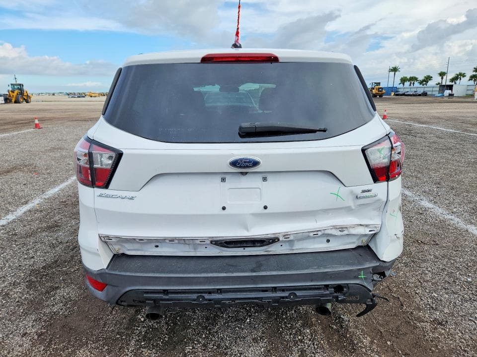 2017 FORD ESCAPE SE 6