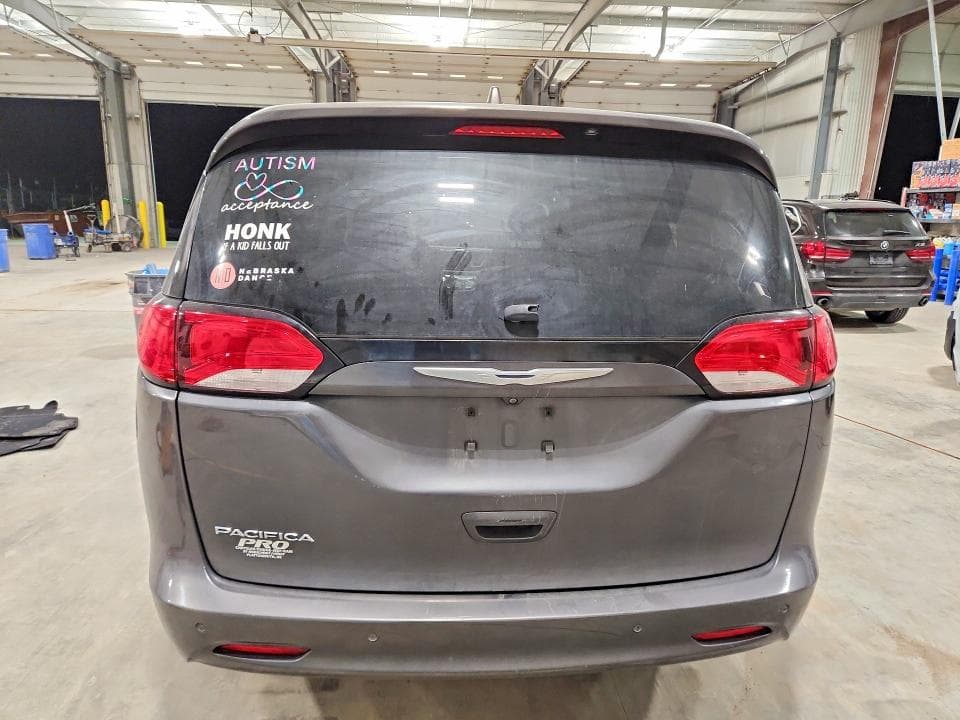 2017 CHRYSLER PACIFICA TOURING 6