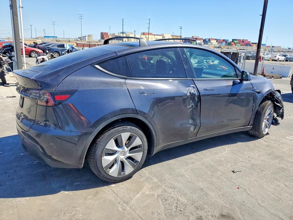 2024 TESLA MODEL Y 3