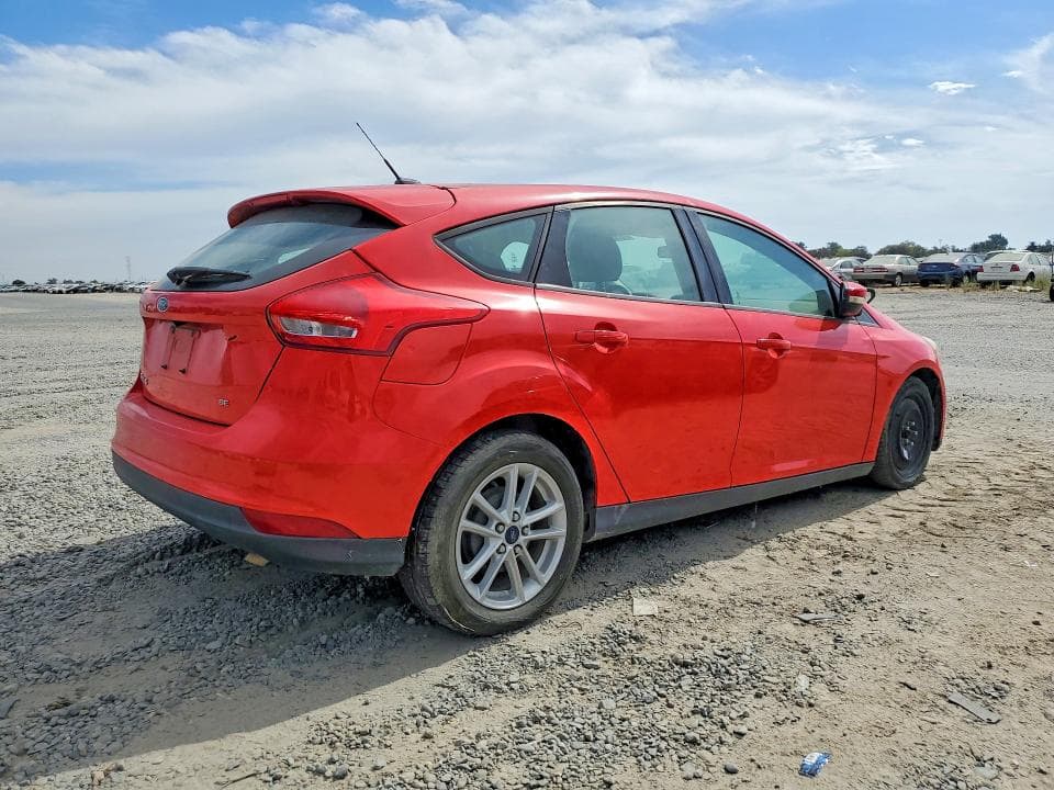 2017 FORD FOCUS SE 3