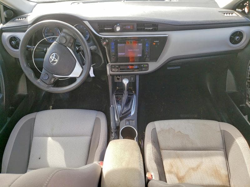 2017 TOYOTA COROLLA LE 8