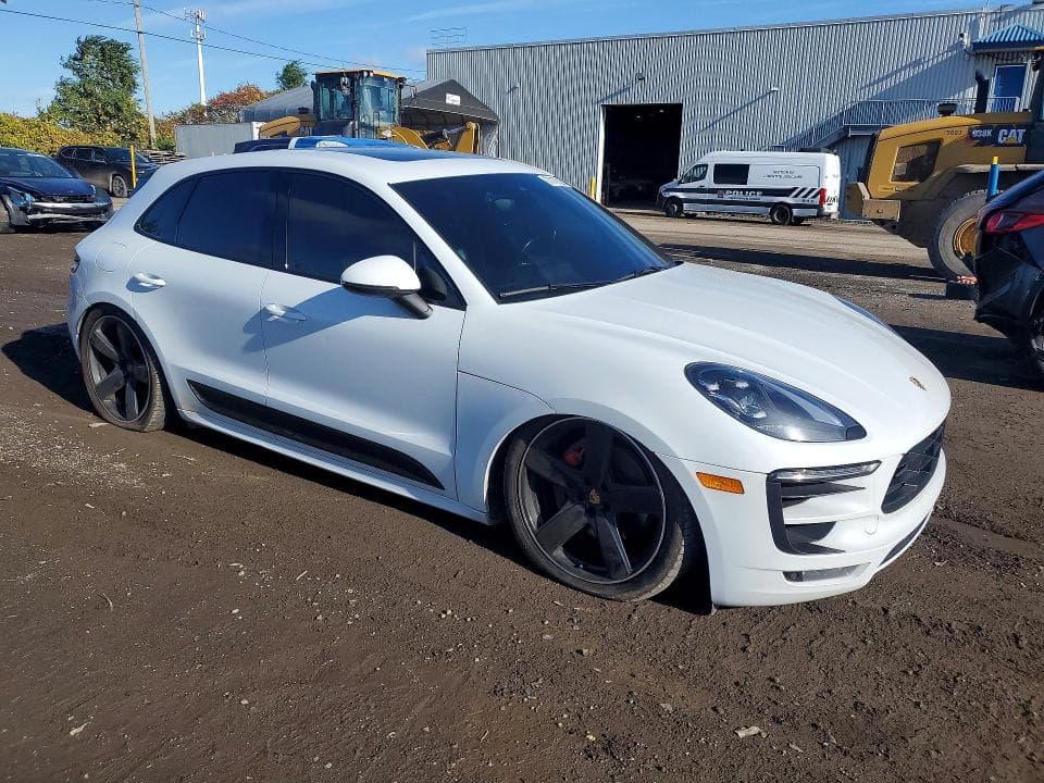 2018 PORSCHE MACAN GTS 4