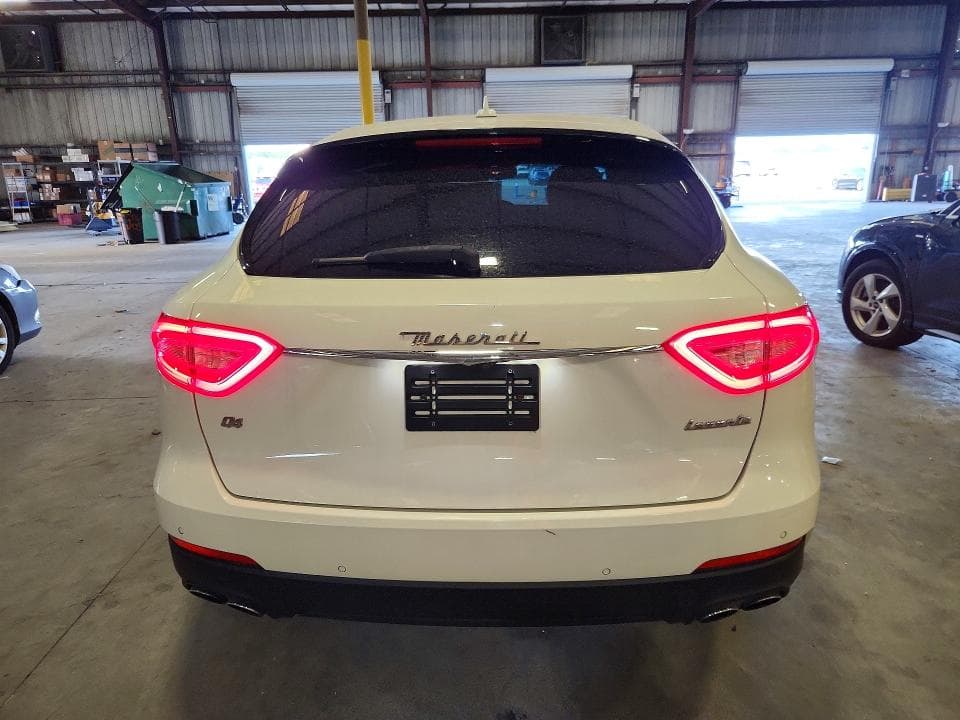 2018 MASERATI LEVANTE 6