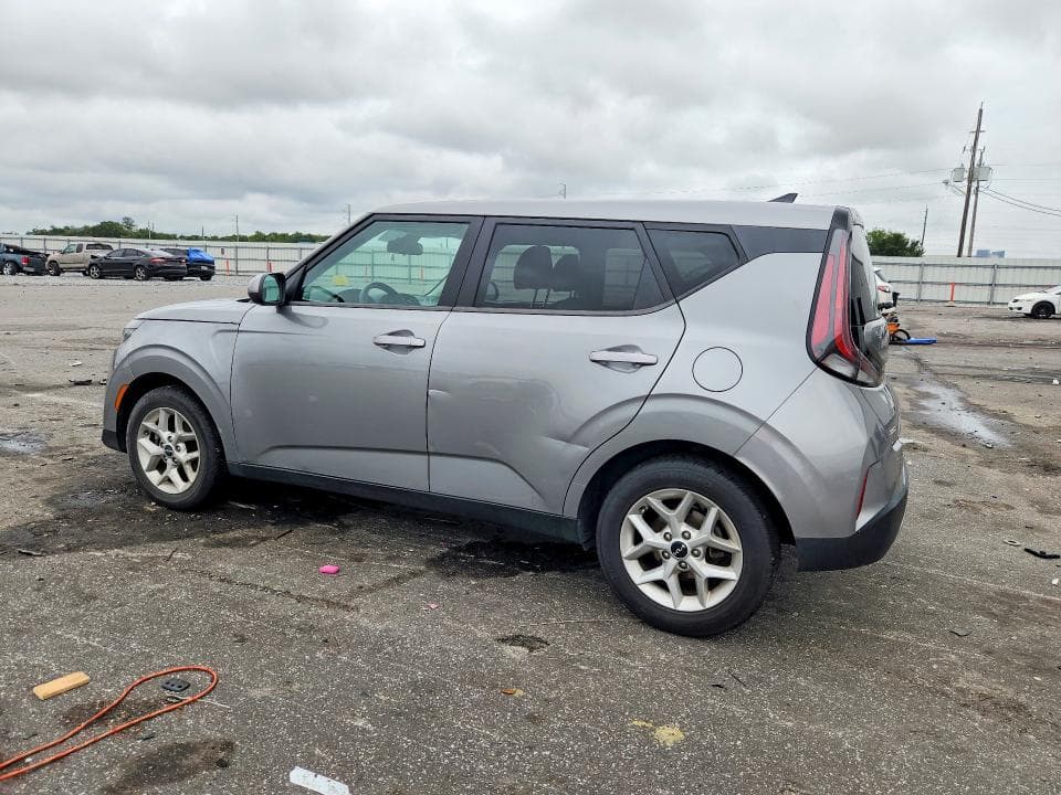 2023 KIA SOUL LX 2