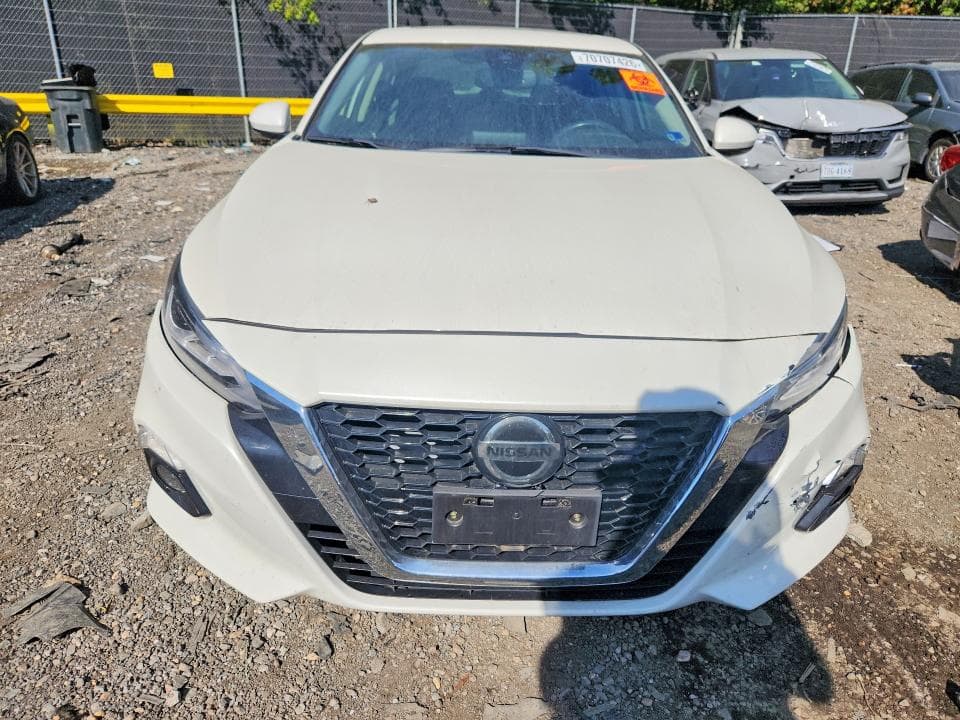2019 NISSAN ALTIMA SV 5