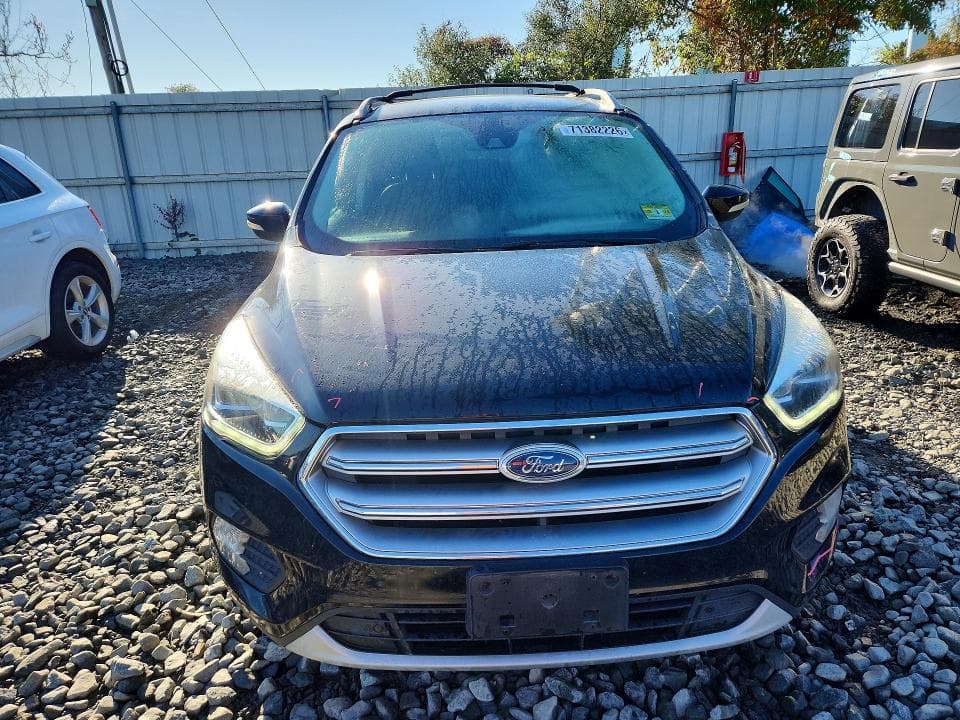 2017 FORD ESCAPE TITANIUM 5