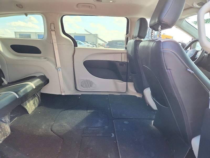 2017 CHRYSLER PACIFICA TOURING 11