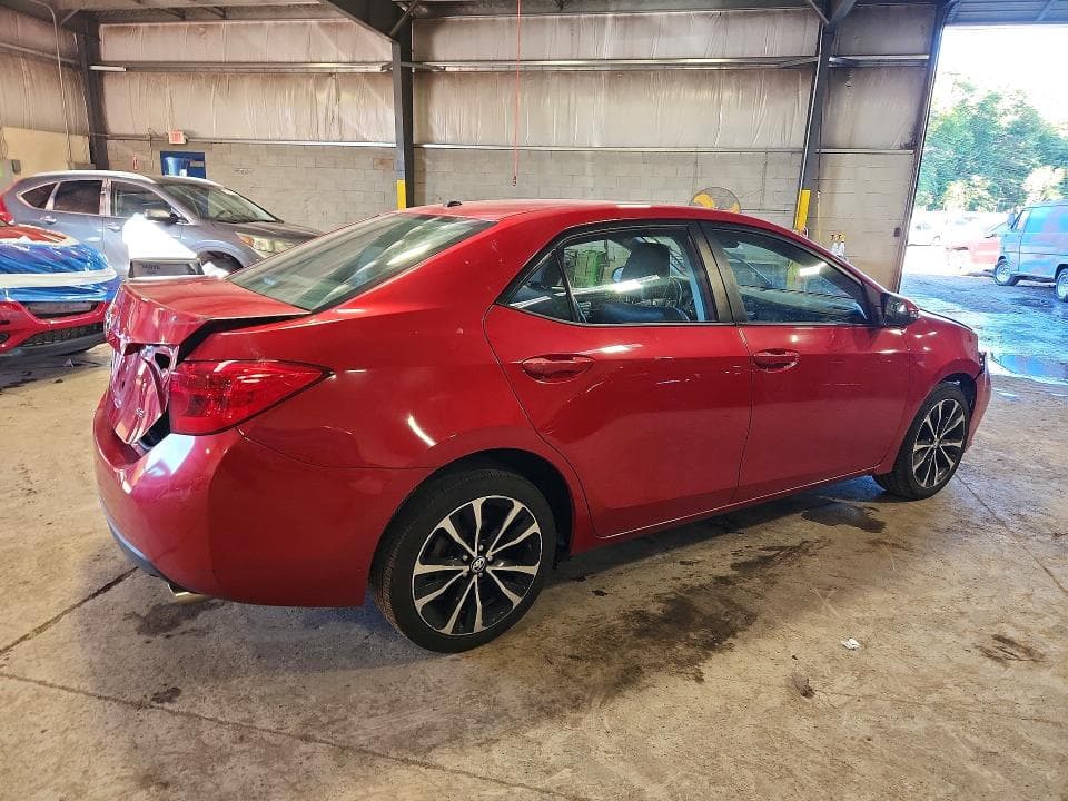 2017 TOYOTA COROLLA SE 3
